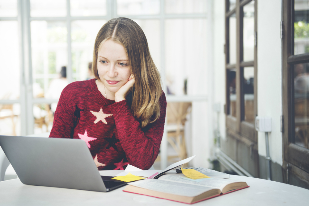 Aprenda como é possível estudar em casa com eficiência