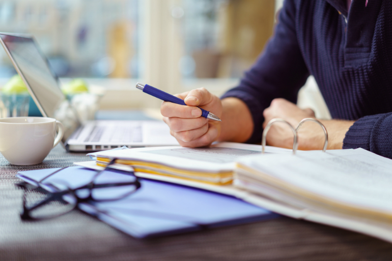 Como estudar em universidades estrangeiras começando a se preparar no Ensino Médio?