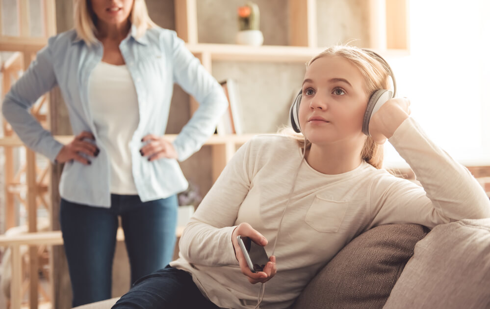 Como lidar com a falta de disciplina dos filhos mais velhos?